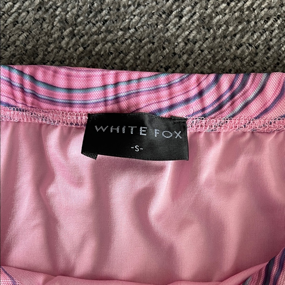 White Fox Pink Marble-Print Mini Skirt with Front Slit - Picture 2 of 4